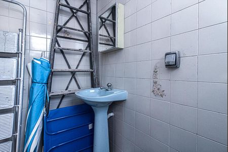 Casa à venda com 204m², 3 quartos e 2 vagasBanheiro de Serviço