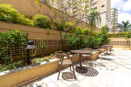 Apartamento à venda com 37m², 1 quarto e 1 vagaÁrea comum - Praça