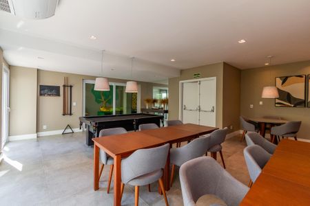 Apartamento à venda com 100m², 3 quartos e 2 vagas Apartamento à venda com 100m², 3 quartos e 2 vagasÁrea comum - Salão de festas