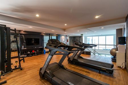 Apartamento à venda com 100m², 3 quartos e 2 vagas Apartamento à venda com 100m², 3 quartos e 2 vagasÁrea comum - Academia