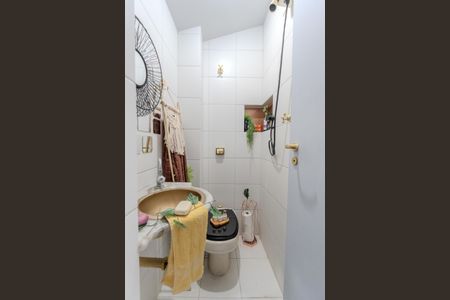 Apartamento à venda com 192m², 4 quartos e 2 vagas Apartamento à venda com 192m², 4 quartos e 2 vagasBanheiro de serviço