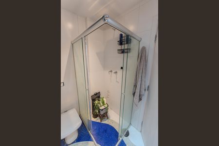 Apartamento à venda com 192m², 4 quartos e 2 vagas Apartamento à venda com 192m², 4 quartos e 2 vagasBanheiro 1