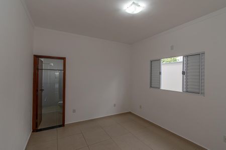 Casa para alugar com 77m², 2 quartos e 2 vagasSuíte