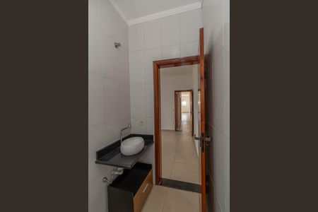 Casa para alugar com 77m², 2 quartos e 2 vagasBanheiro da Suíte