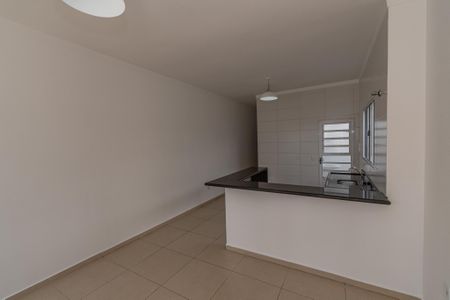 Casa para alugar com 77m², 2 quartos e 2 vagasSala/Cozinha