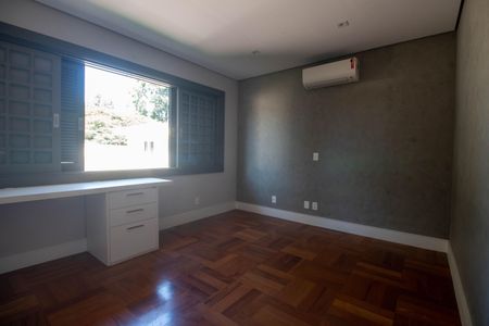 Casa para alugar com 550m², 5 quartos e 3 vagasQuarto