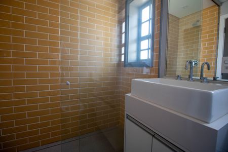 Casa para alugar com 550m², 5 quartos e 3 vagasBanheiro 3