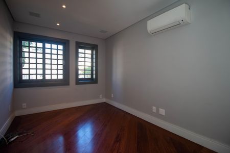 Casa para alugar com 550m², 5 quartos e 3 vagasQuarto