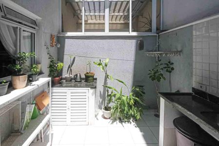 Casa à venda com 87m², 3 quartos e 2 vagasQuintal e Área de Serviço