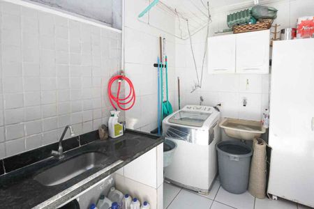 Casa à venda com 87m², 3 quartos e 2 vagasQuintal e Área de Serviço