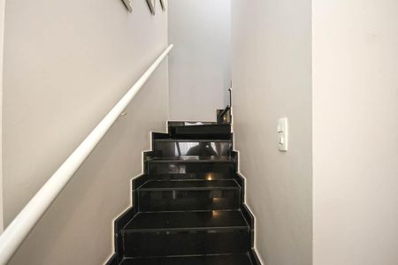 Casa à venda com 87m², 3 quartos e 2 vagasescada