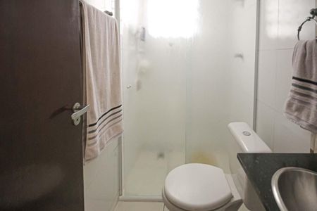 Casa à venda com 87m², 3 quartos e 2 vagasBanheiro Social