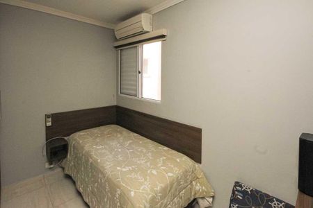 Casa à venda com 87m², 3 quartos e 2 vagasQuarto 02