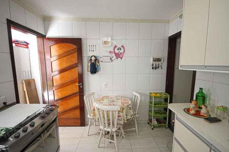 Casa à venda com 87m², 3 quartos e 2 vagasCozinha
