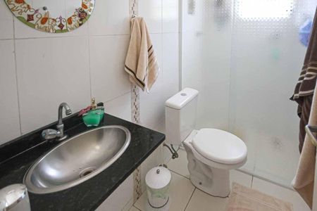 Casa à venda com 87m², 3 quartos e 2 vagasBanheiro da Suíte