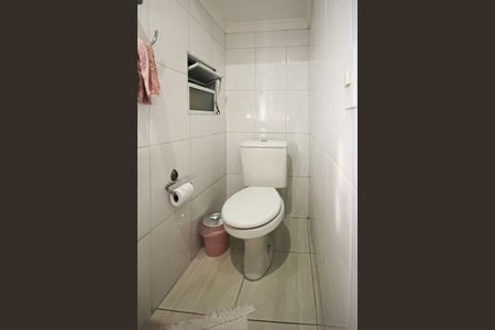 Casa à venda com 87m², 3 quartos e 2 vagasLavabo