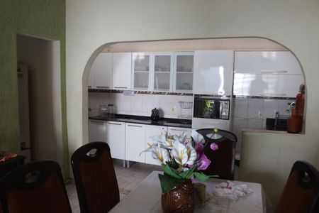 Casa à venda com 300m², 3 quartos e 6 vagasCozinha