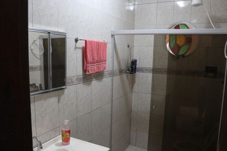 Casa à venda com 300m², 3 quartos e 6 vagasBanheiro