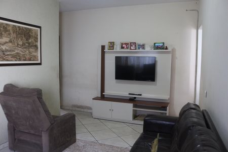 Casa à venda com 300m², 3 quartos e 6 vagasSala