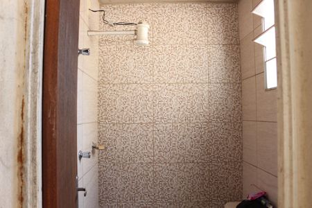 Casa à venda com 300m², 3 quartos e 6 vagasBanheiro de Serviço