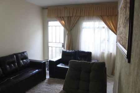 Casa à venda com 300m², 3 quartos e 6 vagasSala