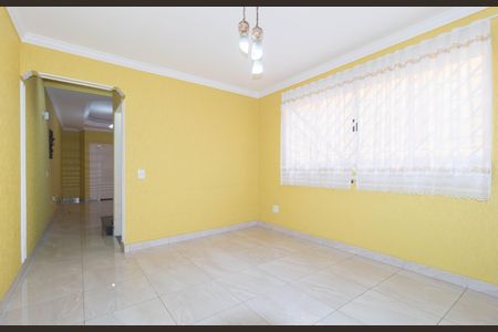 Casa para alugar com 180m², 3 quartos e 3 vagasSala 