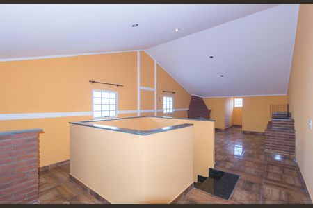 Casa para alugar com 180m², 3 quartos e 3 vagasSótão