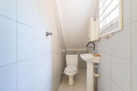 Casa para alugar com 180m², 3 quartos e 3 vagasBanheiro - Área de Serviço