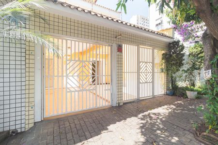 Casa para alugar com 180m², 3 quartos e 3 vagasFachada