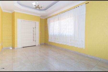 Casa para alugar com 180m², 3 quartos e 3 vagasSala