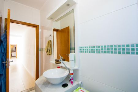 Casa à venda com 270m², 4 quartos e 2 vagas Casa à venda com 270m², 4 quartos e 2 vagasBanheiro social