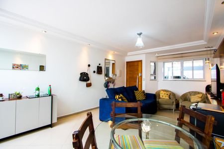 Casa à venda com 270m², 4 quartos e 2 vagas Casa à venda com 270m², 4 quartos e 2 vagasSala