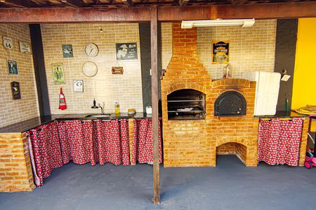 Casa de condomínio para alugar com 321m², 5 quartos e 4 vagas Casa de condomínio para alugar com 321m², 5 quartos e 4 vagasÁrea Comum