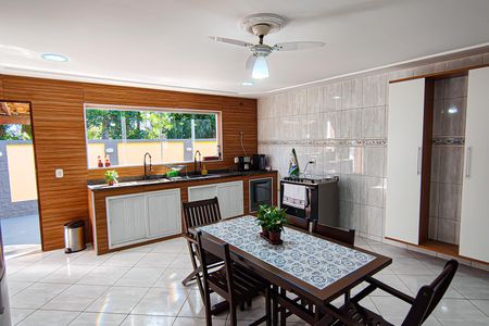 Casa de condomínio para alugar com 321m², 5 quartos e 4 vagas Casa de condomínio para alugar com 321m², 5 quartos e 4 vagasCozinha