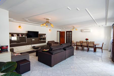 Casa de condomínio para alugar com 321m², 5 quartos e 4 vagas Casa de condomínio para alugar com 321m², 5 quartos e 4 vagasSala