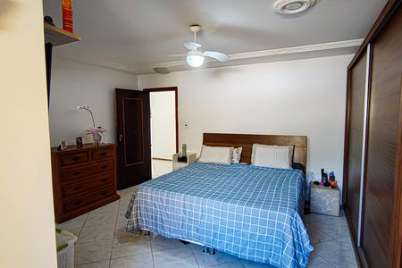 Casa de condomínio para alugar com 321m², 5 quartos e 4 vagas Casa de condomínio para alugar com 321m², 5 quartos e 4 vagasSuíte 3