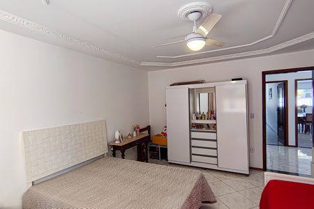 Casa de condomínio para alugar com 321m², 5 quartos e 4 vagas Casa de condomínio para alugar com 321m², 5 quartos e 4 vagasQuarto 2