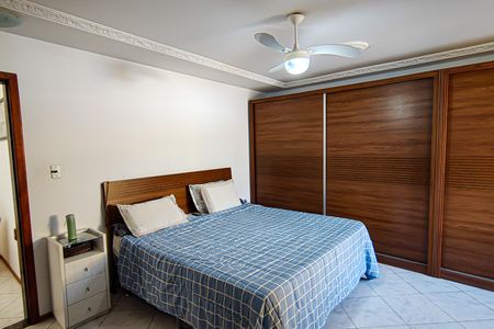 Casa de condomínio para alugar com 321m², 5 quartos e 4 vagas Casa de condomínio para alugar com 321m², 5 quartos e 4 vagasSuíte 3