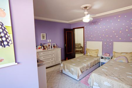 Casa de condomínio para alugar com 321m², 5 quartos e 4 vagas Casa de condomínio para alugar com 321m², 5 quartos e 4 vagasSuíte 2