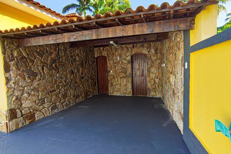 Casa de condomínio para alugar com 321m², 5 quartos e 4 vagas Casa de condomínio para alugar com 321m², 5 quartos e 4 vagasÁrea Comum