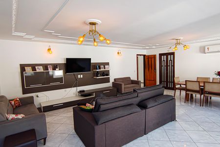 Casa de condomínio para alugar com 321m², 5 quartos e 4 vagas Casa de condomínio para alugar com 321m², 5 quartos e 4 vagasSala