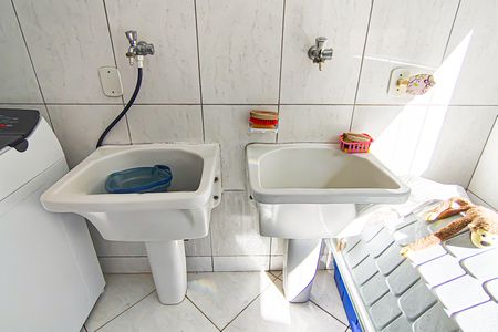 Casa de condomínio para alugar com 321m², 5 quartos e 4 vagas Casa de condomínio para alugar com 321m², 5 quartos e 4 vagasÁrea de Serviço