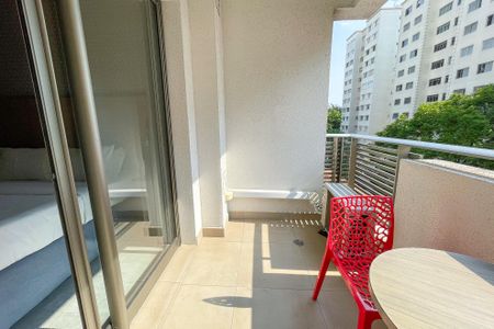 Studio para alugar com 24m², 1 quarto e sem vaga Studio para alugar com 24m², 1 quarto e sem vagaVaranda