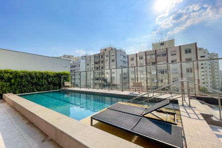 Studio para alugar com 24m², 1 quarto e sem vaga Studio para alugar com 24m², 1 quarto e sem vagaÁrea comum - Piscina