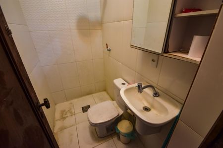 Casa de condomínio à venda com 100m², 3 quartos e sem vagaBanheiro Social (1º Andar)