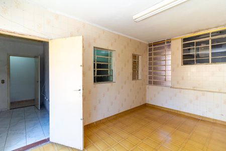 Casa à venda com 319m², 3 quartos e 4 vagasSala