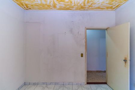 Casa à venda com 319m², 3 quartos e 4 vagasQuarto 2