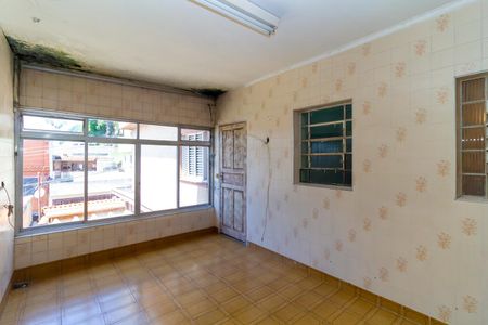 Casa à venda com 319m², 3 quartos e 4 vagasSala