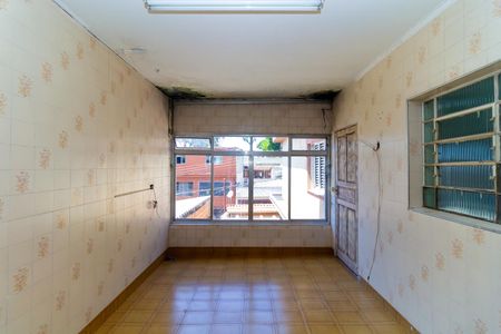 Casa à venda com 319m², 3 quartos e 4 vagasSala