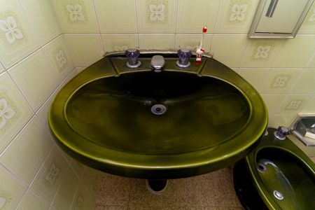 Casa à venda com 319m², 3 quartos e 4 vagasBanheiro 2